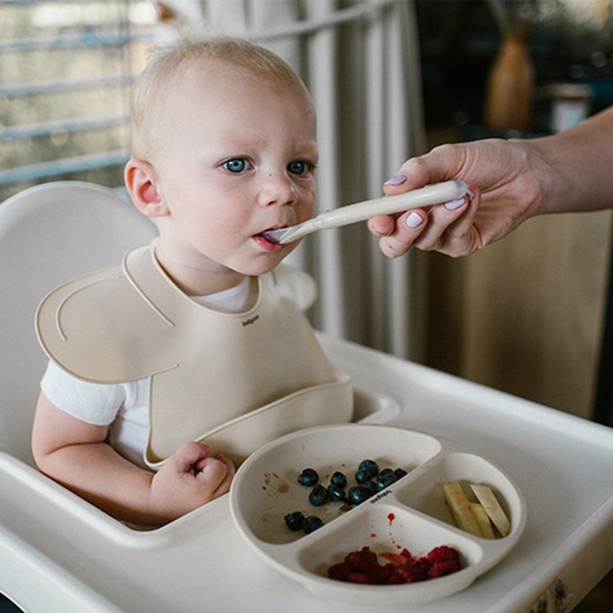 Babyono | Silikontallerken med sugekopp | Beige