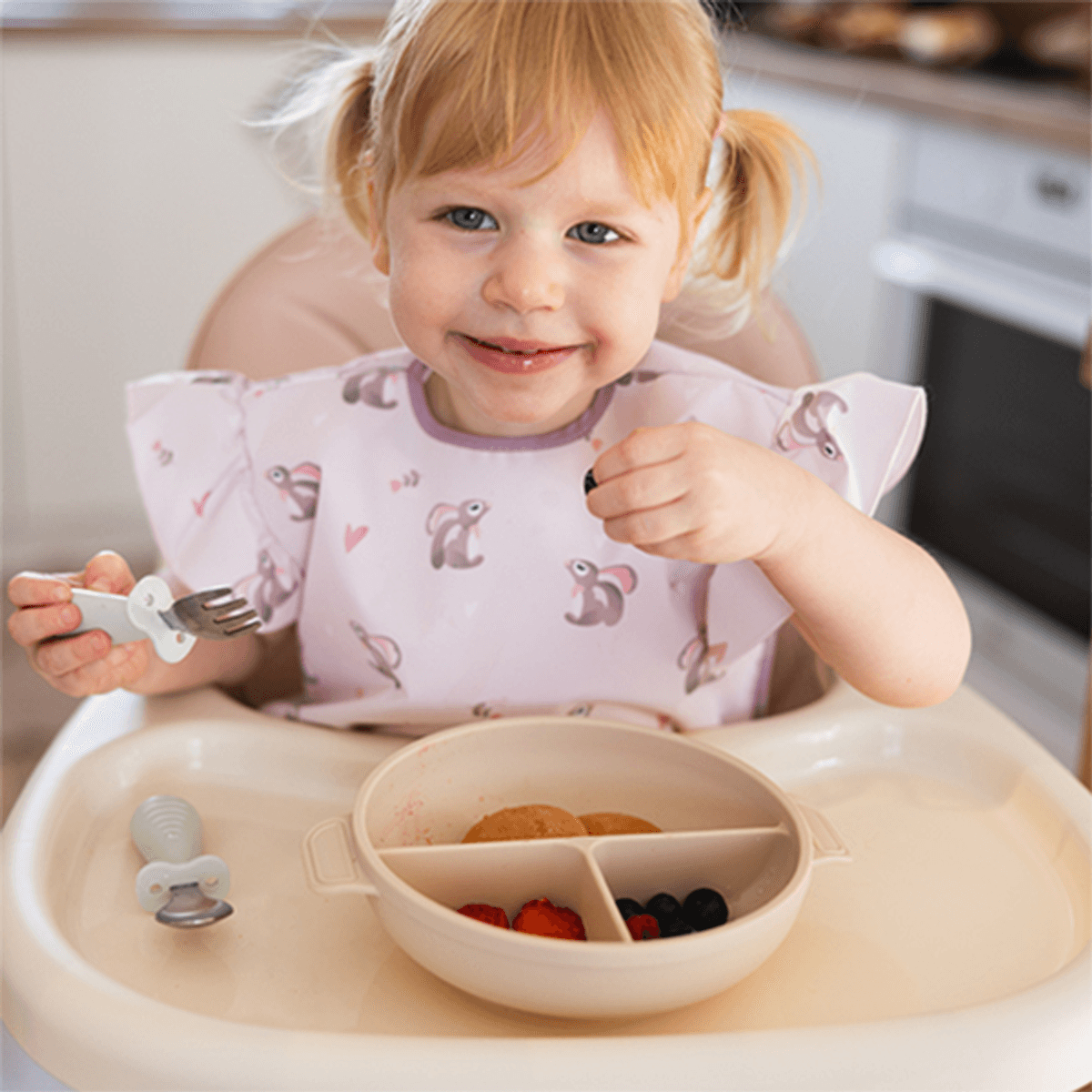 Babyono | Silikon tallerken med sugekopp og lokk | Beige