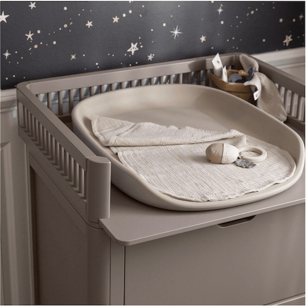 Sebra | Seng Baby & Jr. + Stellekomode | Jetty Beige